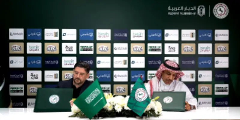 الاتفاق يتعاقد مع الأسترالي آرثر باباس مدرباً للفريق الأول