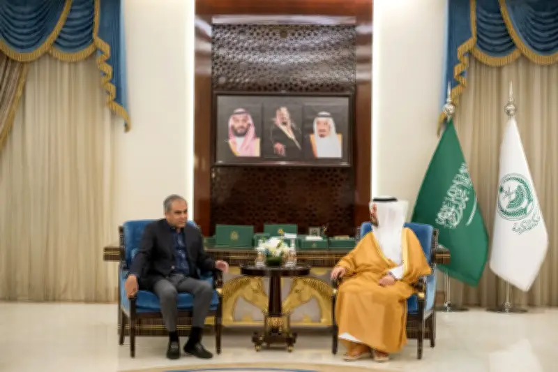 نائب أمير مكة يستقبل وزير الداخلية الباكستاني ويبارك اتفاقية الكريكت