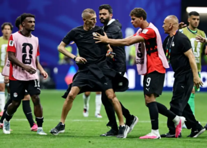 مصر تتهم حكام مباراة الأرجنتين بالظلم بعد الخسارة المثيرة في كأس العالم