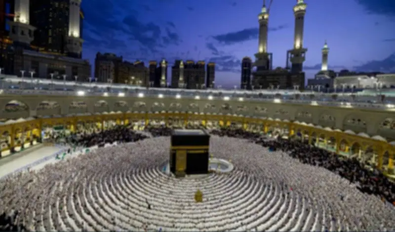 وزارة الحج: تعظيم الحرمين يتجلى بالسلوك والنظافة