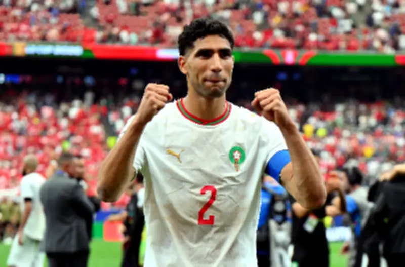 حكيمي يدخل نادي المئة مع المنتخب المغربي ويقترب من رقم النيبت