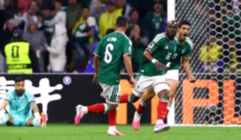 المكسيك تهزم الإكوادور 2-0 وتتأهل إلى ثمن نهائي كأس العالم 2026