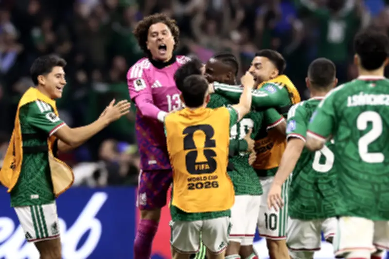 المنتخب المكسيكي يرفض هدايا يوتيوبر راهن على فوزه بمليوني دولار