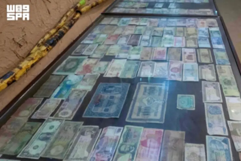 متحف «للماضي أثر» في رفحاء يضم أكثر من 3,000 عملة نادرة من حضارات متنوعة