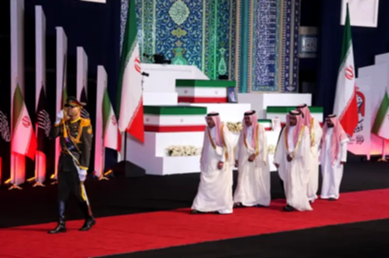نائب وزير الخارجية السعودي يشارك في تأبين خامنئي بطهران