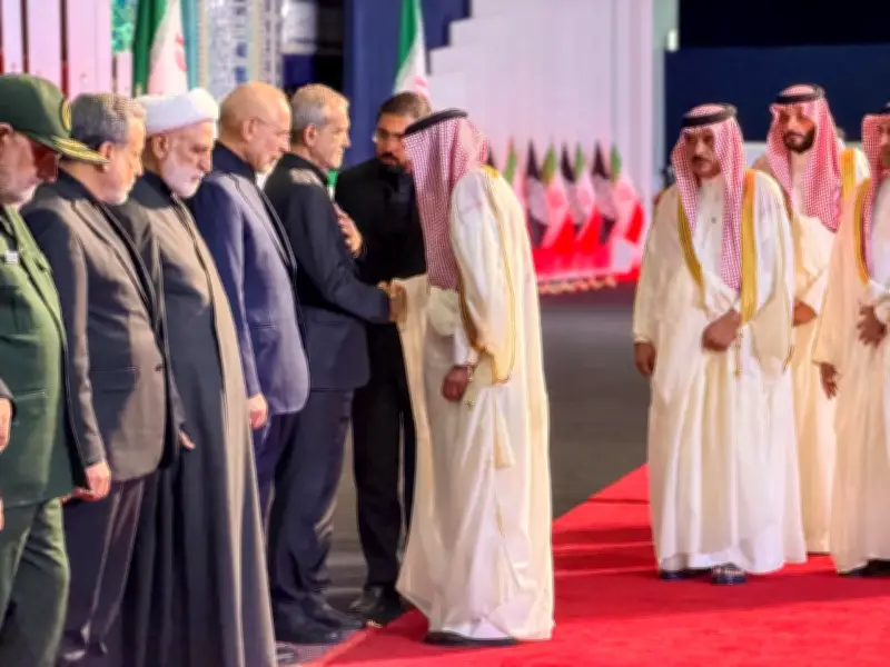 نائب وزير الخارجية ينقل تعازي القيادة للرئيس الإيراني في وفاة خامنئي