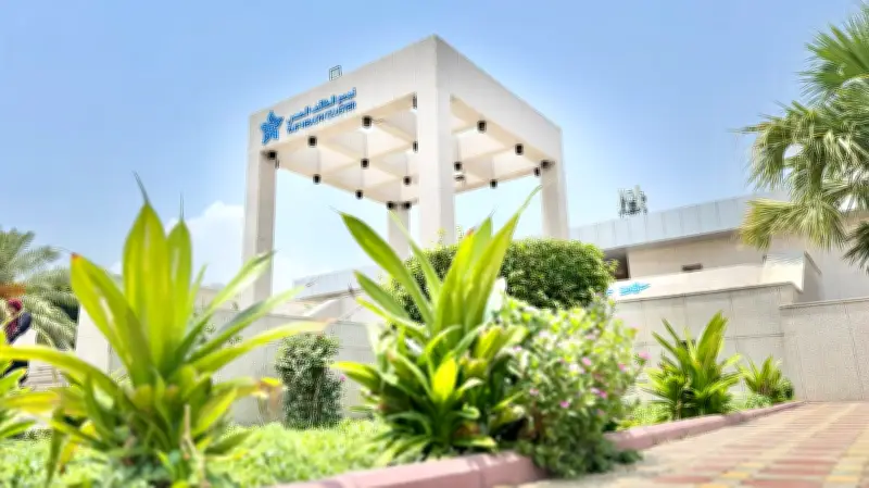 تجمع الطائف الصحي يهنئ الموظفين المنتقلين ويكمل نقل العقود بنجاح