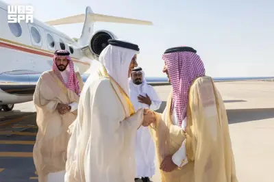 وزير خارجية البحرين يصل الرياض في زيارة رسمية لتعزيز العلاقات