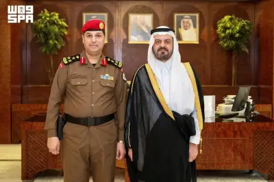 نائب أمير مكة يقلد قائد أمن الإمارة رتبة عميد جديدة