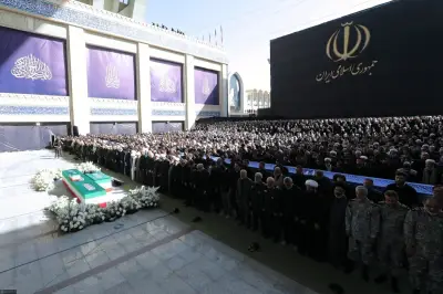 إيران تقيم صلاة جنازة جماعية للخامنئي في طهران