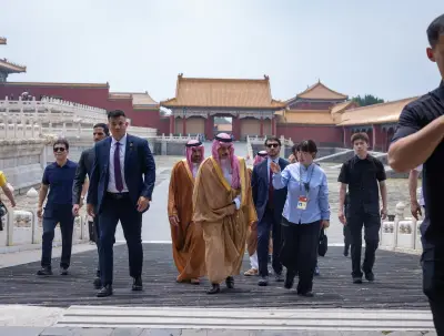 وزير الخارجية السعودي يزور متحف القصر الإمبراطوري في بكين