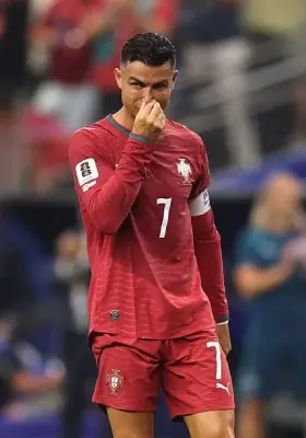 مونديال 2026 يودع 5 أساطير: رونالدو ونيمار ومودريتش ونوير وأوتشوا