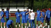 النصر يكتسح الوحدة برباعية ويواصل مطاردة الهلال في الدوري