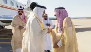 وزير خارجية البحرين يصل الرياض في زيارة رسمية