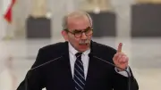 نواف سلام: لن نخضع لابتزاز حزب الله ونواصل حصر السلاح