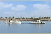 إنقاذ مواطنين تعطلت واسطتهما البحرية في عرض البحر بينبع