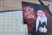 جنازة خامنئي تستمر ستة أيام وتجذب الملايين في إيران والعراق