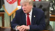 البيت الأبيض: ترامب يفضل الحلول الدبلوماسية مع إيران